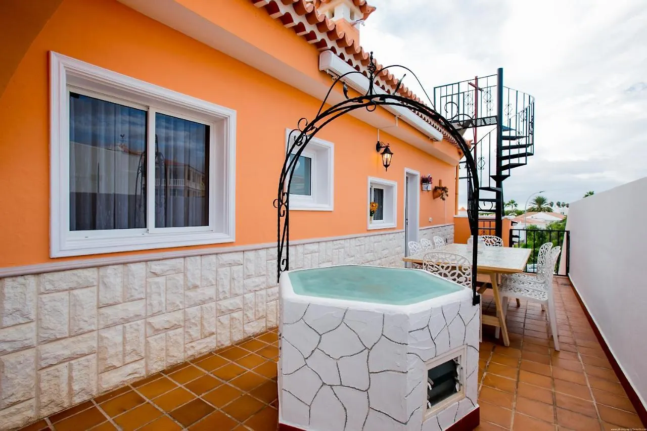True Canarian 6 Bedrooms Villa With Hot Tub Callao Salvaje 0*,